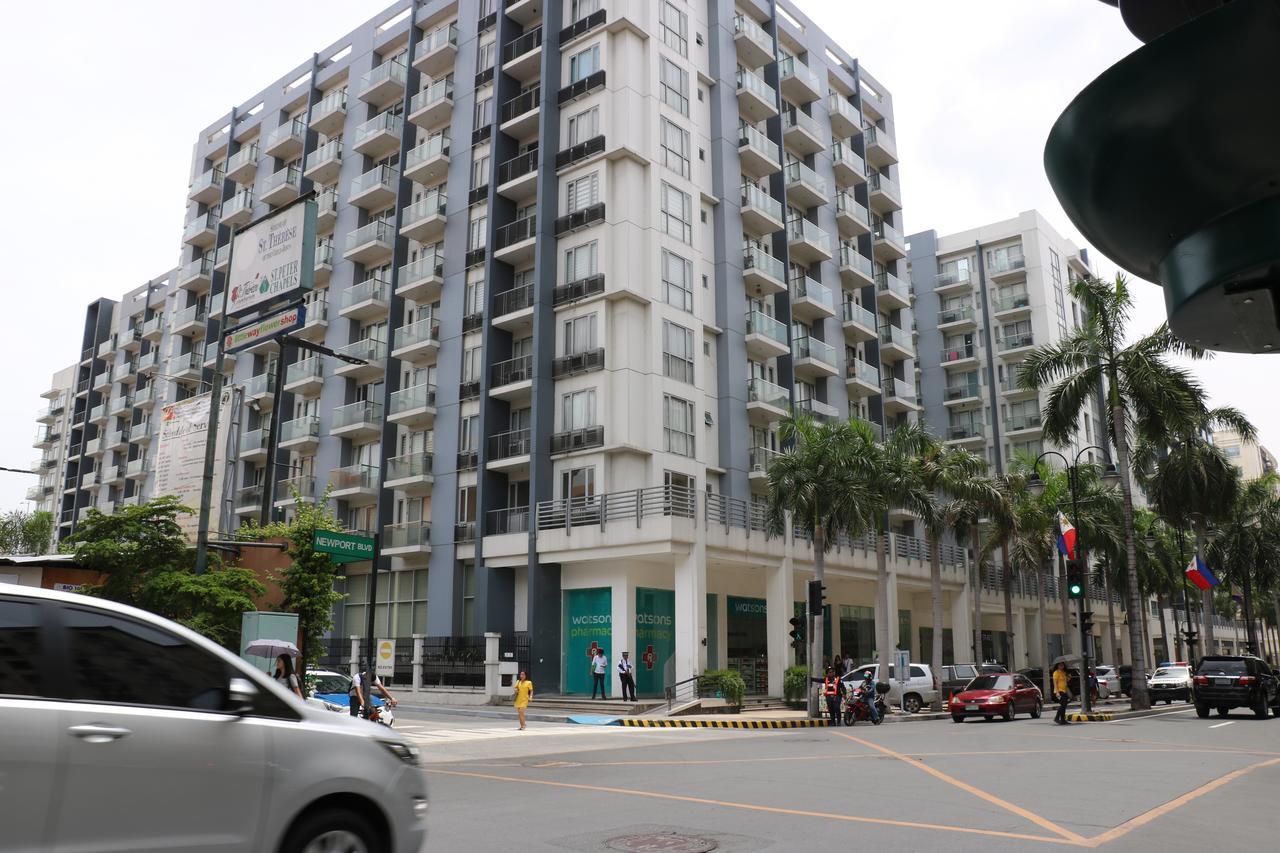 One Palm Tree Villas Manila Dış mekan fotoğraf