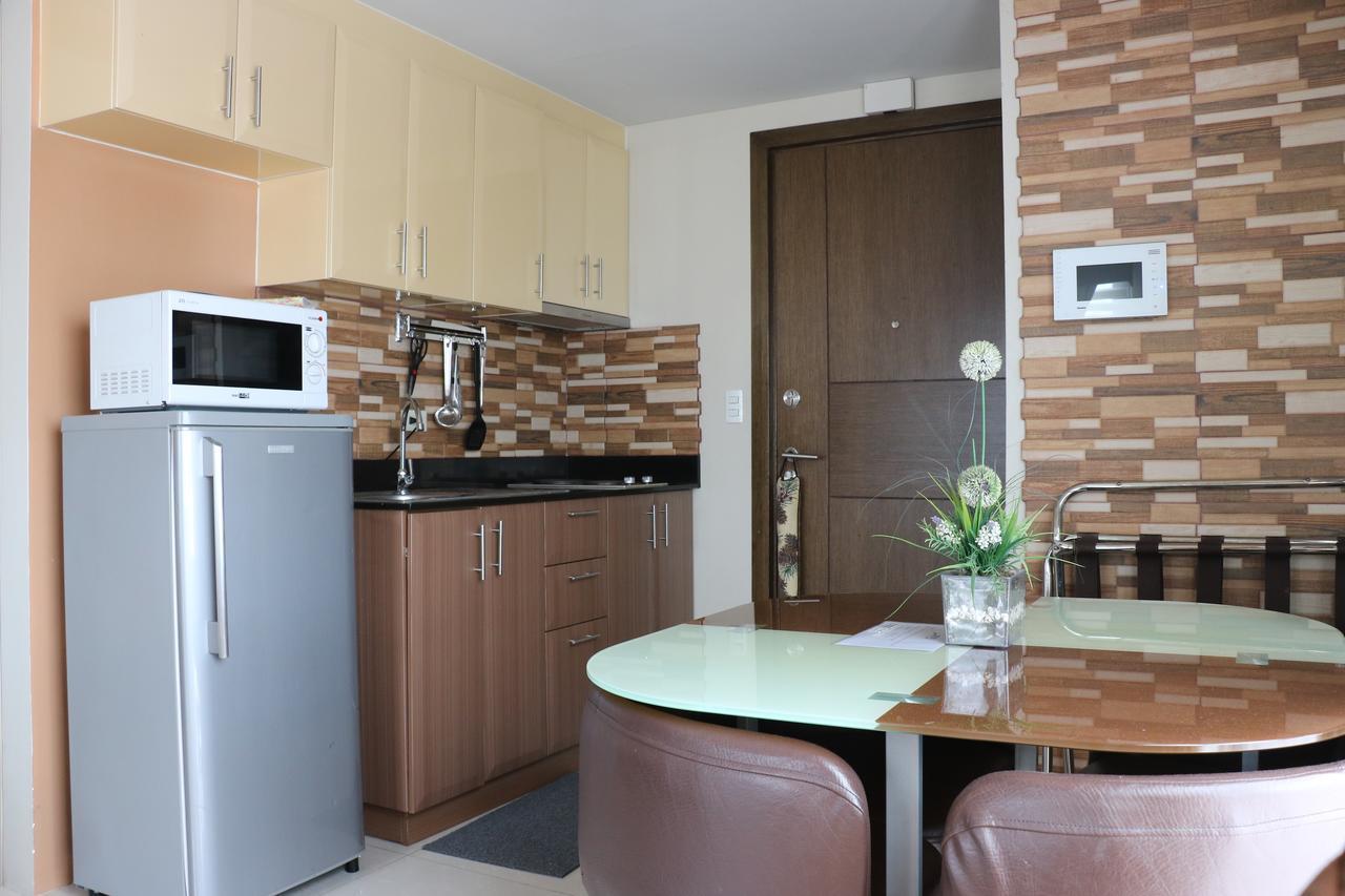 One Palm Tree Villas Manila Dış mekan fotoğraf