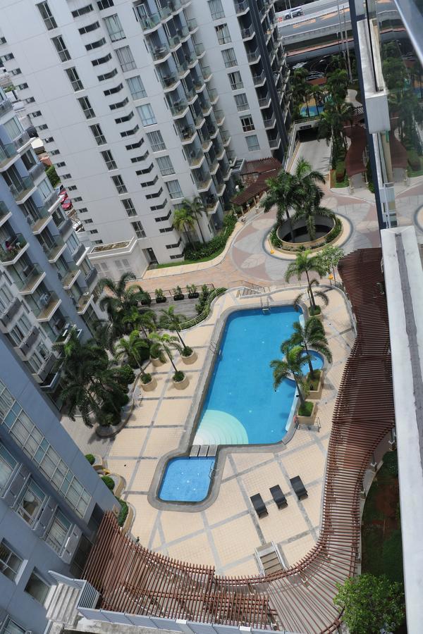 One Palm Tree Villas Manila Dış mekan fotoğraf